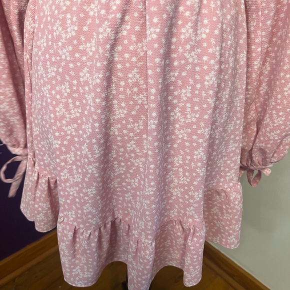 B. Darlin Long Sleeve Pink and White Dress - Picture 4 of 8